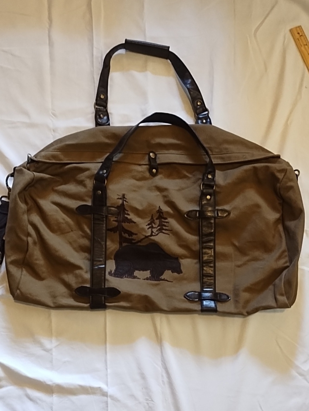 Men's Khaki Canvas Weekender Bag with Bear Embroidery Very Nice.